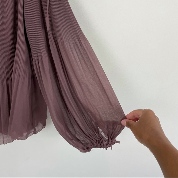 Wilfred x Aritiza Talence Of Shoulder Brown Blouse - Picture 6 of 13